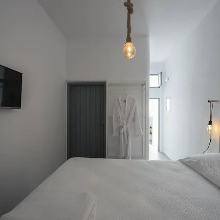 Onirondas Fira (Santorini)