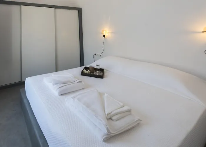 Villa Onirondas Fira (Santorini)